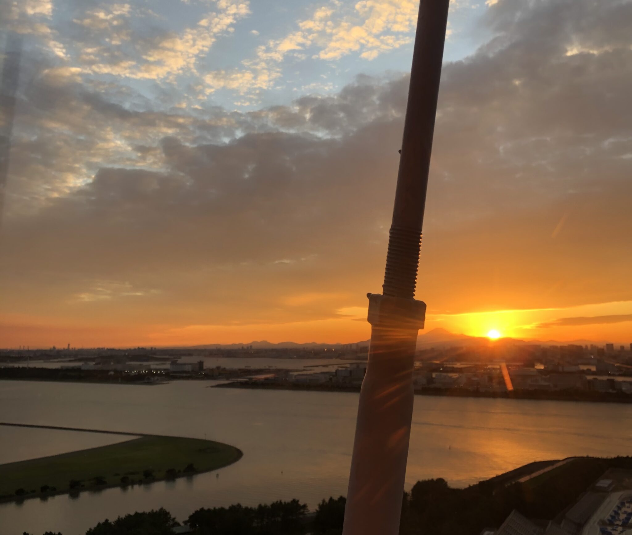 葛西臨海公園の観覧車からの夕焼け