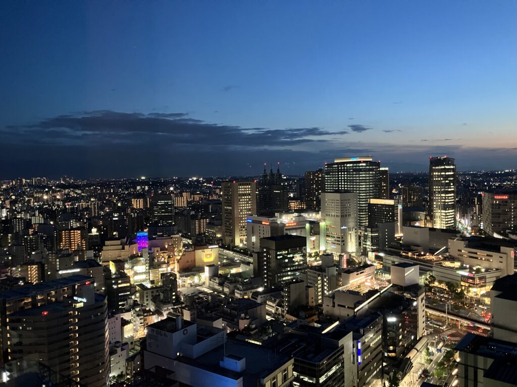 NTTビル方面と夕焼け