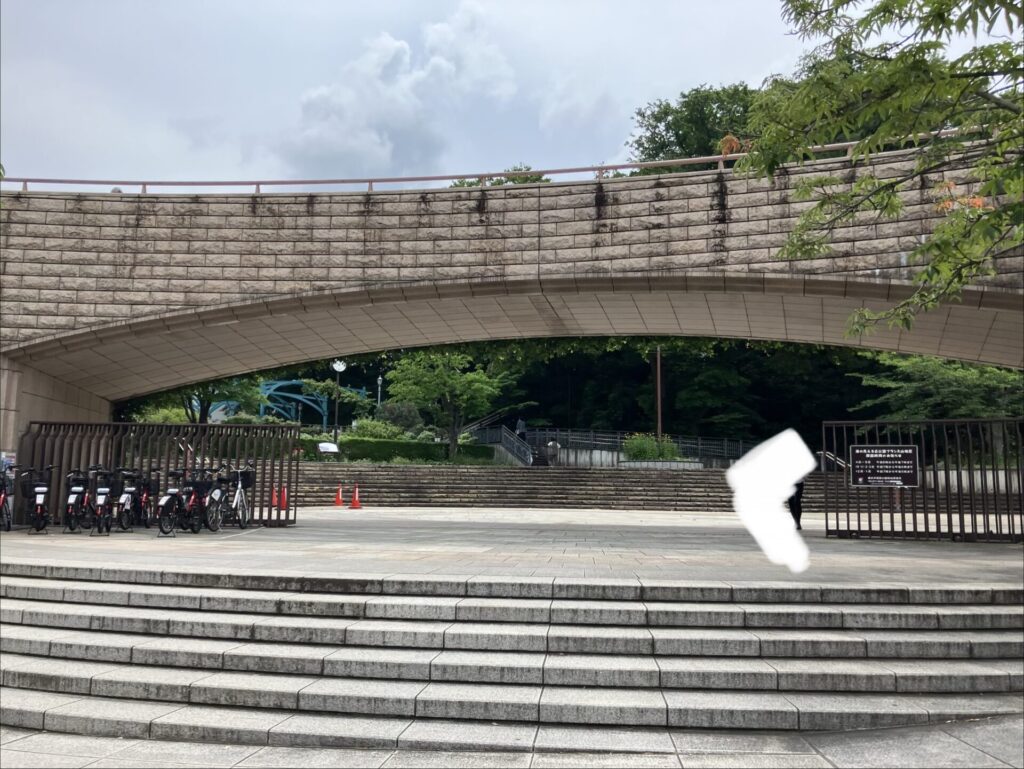 フランス山地区入り口
